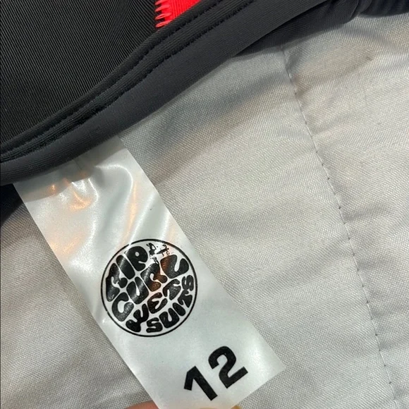 Rip Curl Gray and Aqua Sleeveless Wetsuit with Red Accents - Picture 2 of 5